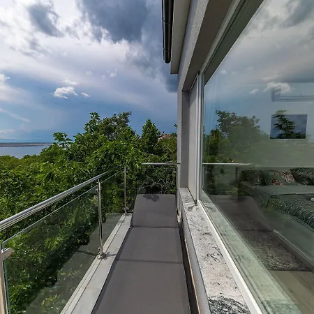 Luxusapartment Mit Traumhaften Meerblick Und Eigenem Weinkeller *