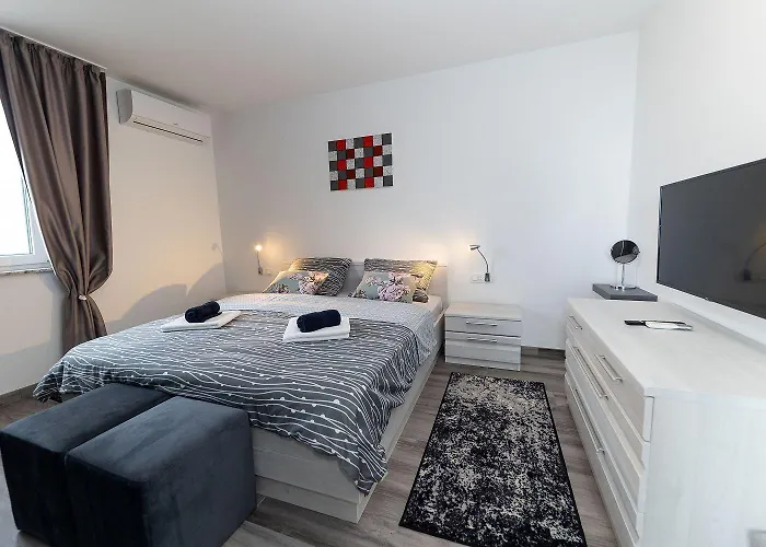 Luxusapartment Mit Traumhaften Meerblick Und Eigenem Weinkeller Apartament Dramalj