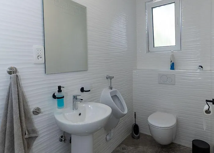 Apartament Luxusapartment Mit Traumhaften Meerblick Und Eigenem Weinkeller Dramalj