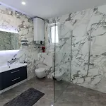 Luxusapartment Mit Traumhaften Meerblick Und Eigenem Weinkeller
