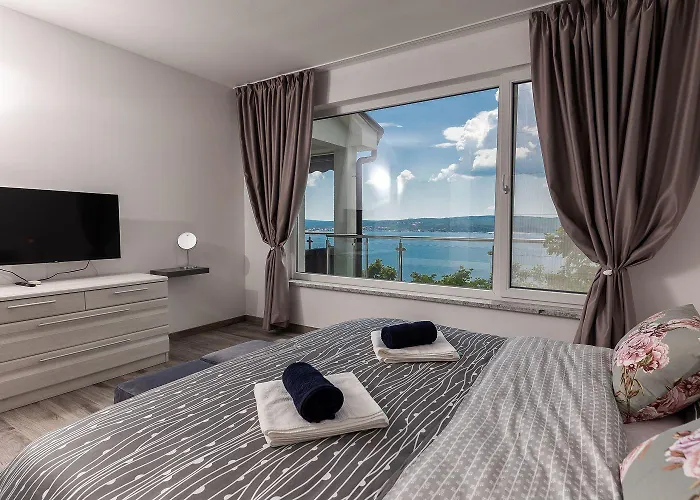 Luxusapartment Mit Traumhaften Meerblick Und Eigenem Weinkeller